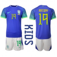 Brasilien Antony #19 Udebanesæt Børn VM 2022 Kortærmet (+ Korte bukser)